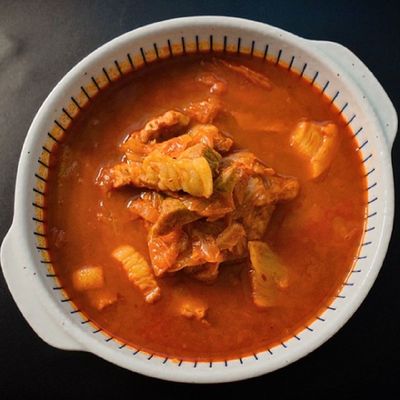 든든한 한끼 돼지고기 김치찌개 550g x 10팩